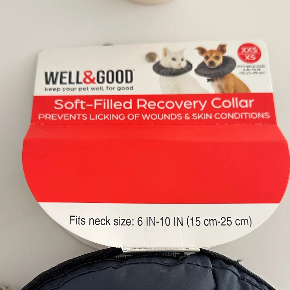 Black Soft-Filled Recovery Collar for Cats